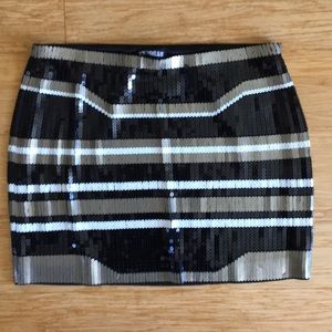 Black gold and white mini for a night out!